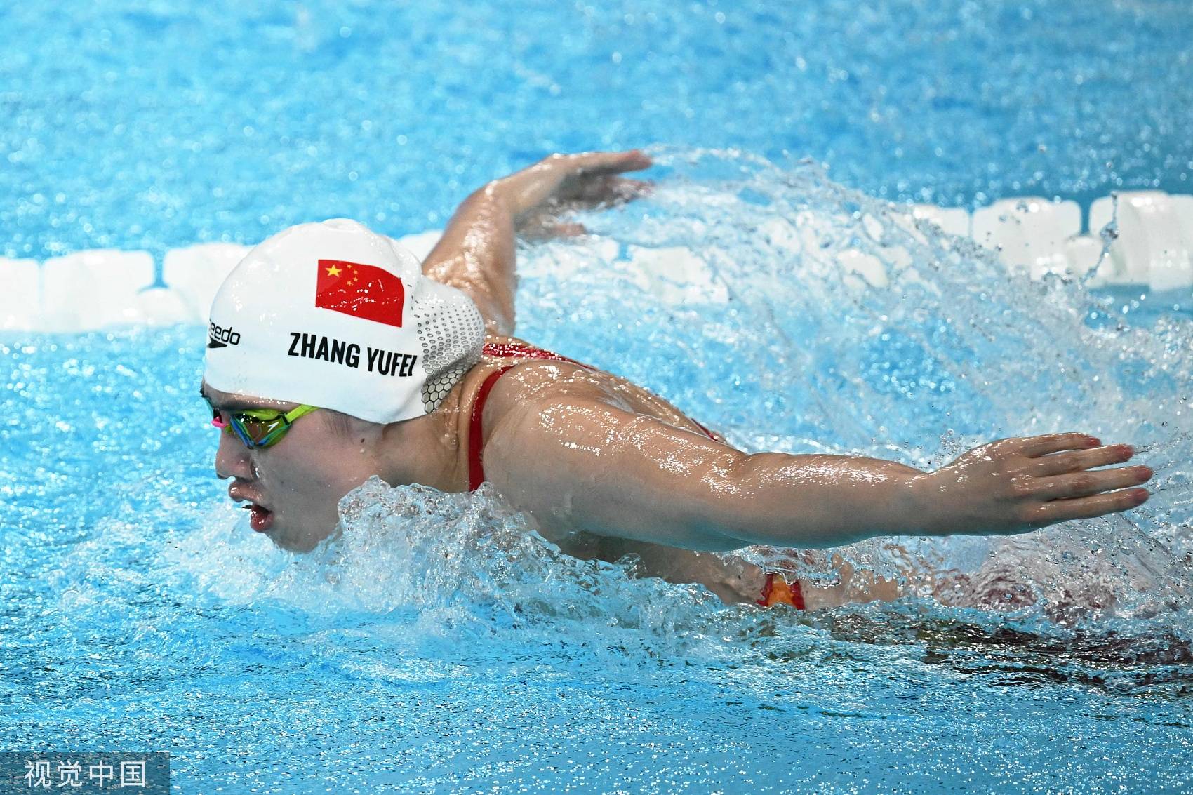 包含东南亚游泳冠军在蝶泳比赛中表现出色摘金的词条 包含东南亚游泳冠军在蝶泳比赛中表现出色摘金的词条