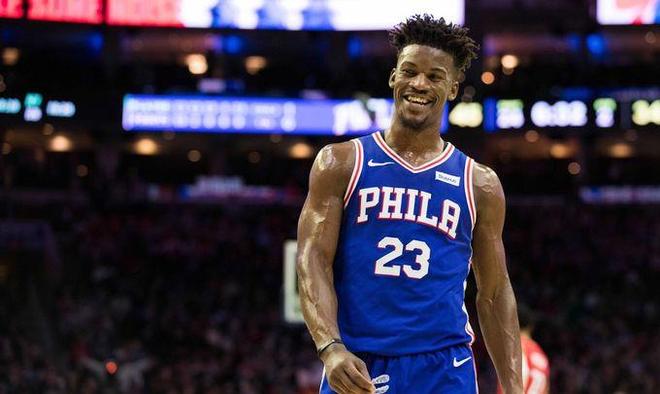 汉堡前锋持续破门，成为球队得分王的简单介绍