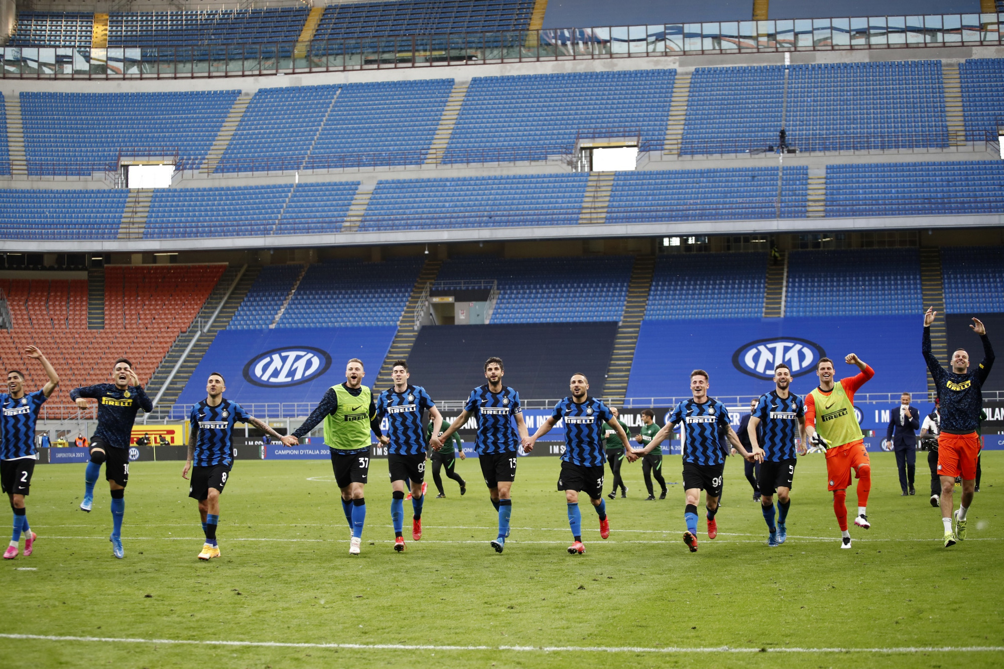 关于桑普多利亚队连胜，排名上升的信息